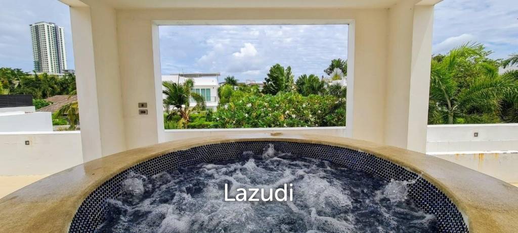 Palm Oasis Pool Villa for Sale in Pattaya