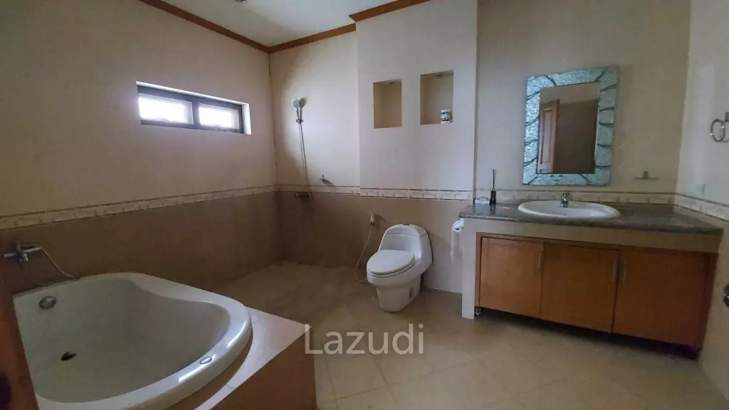 Grange Park Villa House for Sale in Pattaya