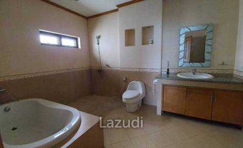 Grange Park Villa House for Sale in Pattaya