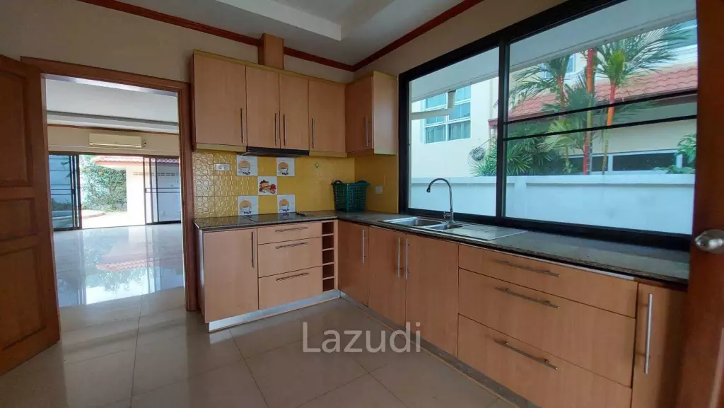Grange Park Villa House for Sale in Pattaya