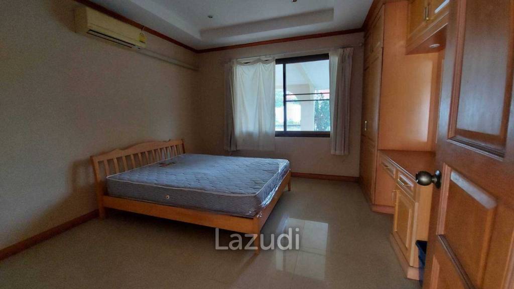 Grange Park Villa House for Sale in Pattaya