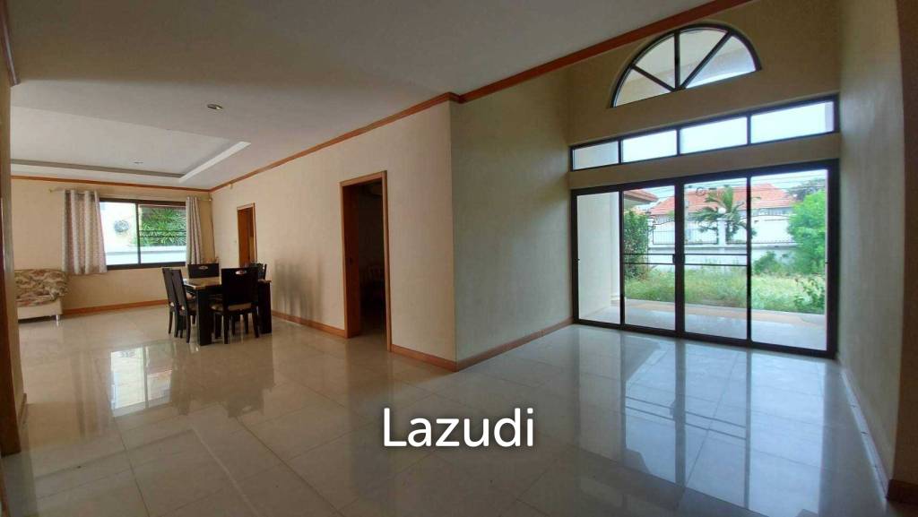 Grange Park Villa House for Sale in Pattaya