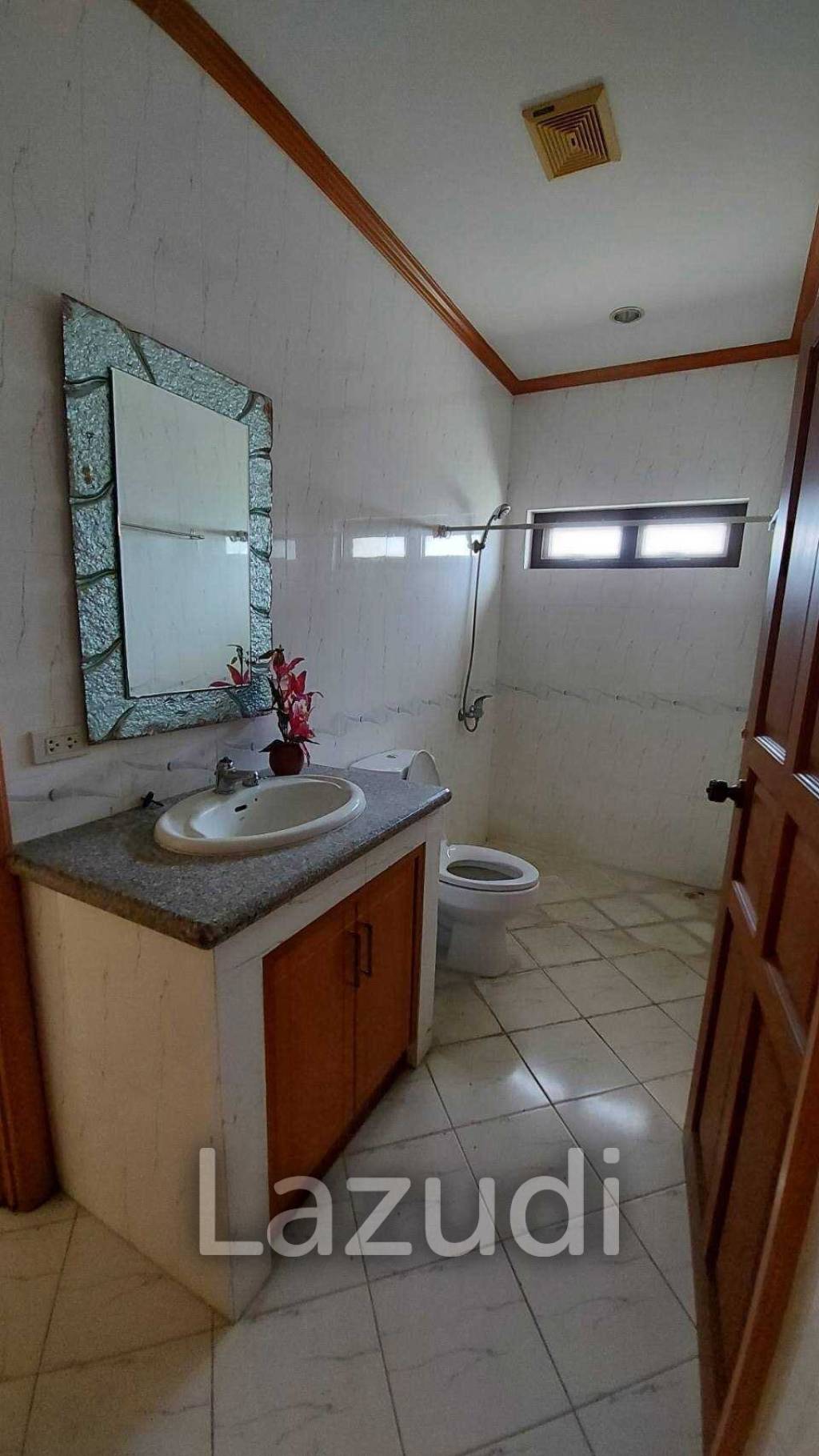 Grange Park Villa House for Sale in Pattaya