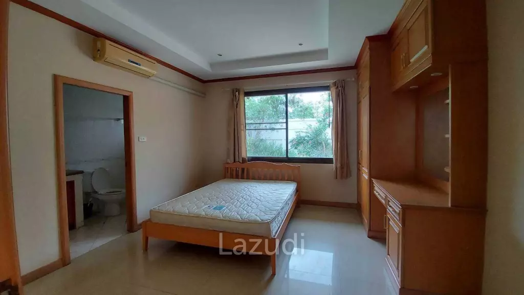 Grange Park Villa House for Sale in Pattaya