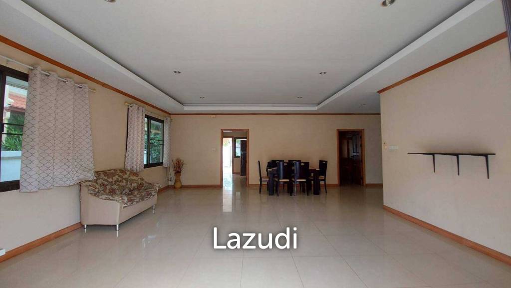 Grange Park Villa House for Sale in Pattaya