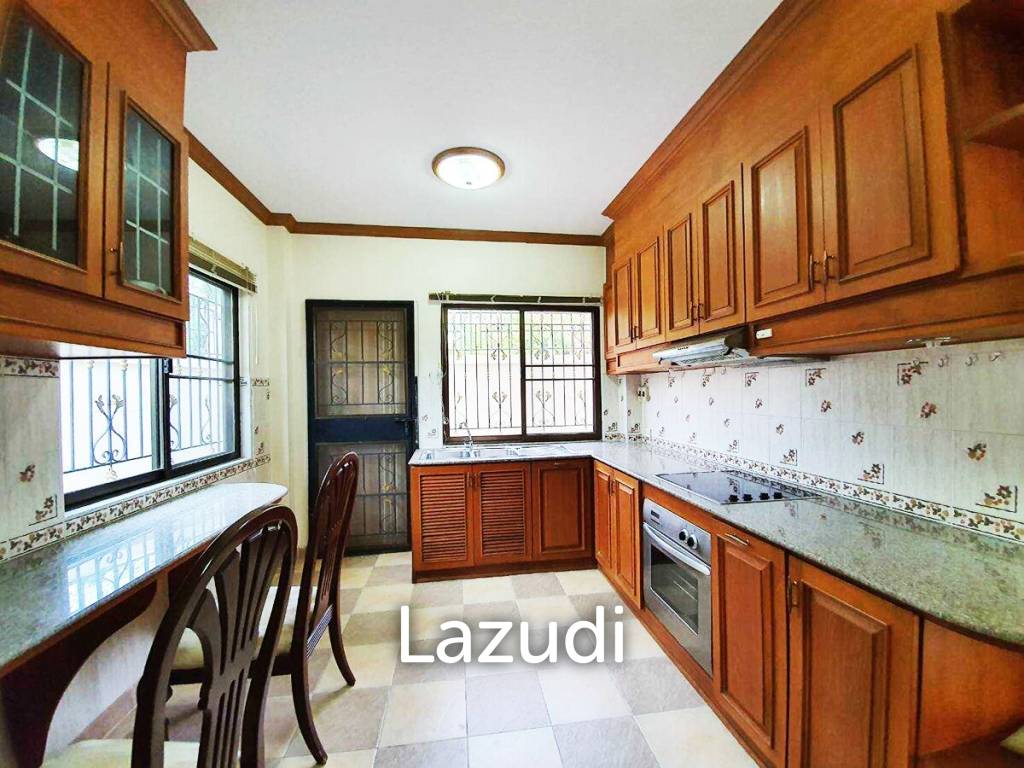 Paradise Hill 2 for Sale in East Pattaya