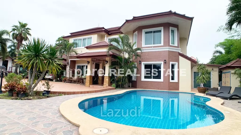 5 Bed 600 SQ.M Luxury House in East Pattaya