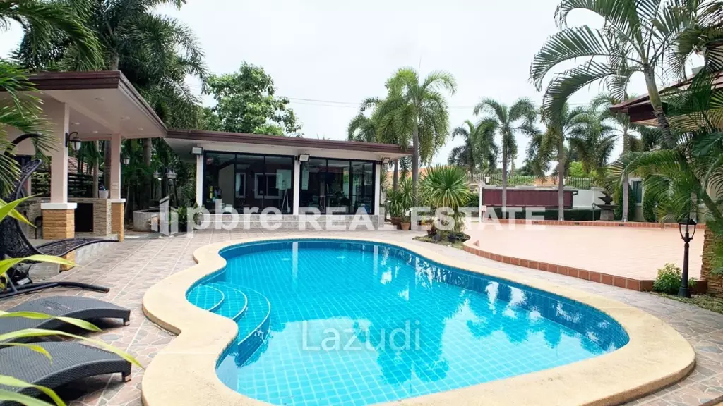 5 Bed 600 SQ.M Luxury House in East Pattaya
