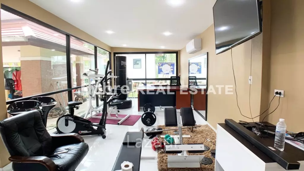 5 Bed 600 SQ.M Luxury House in East Pattaya