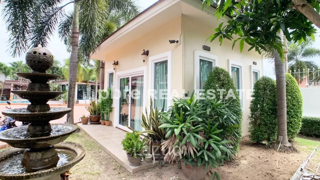 5 Bed 600 SQ.M Luxury House in East Pattaya
