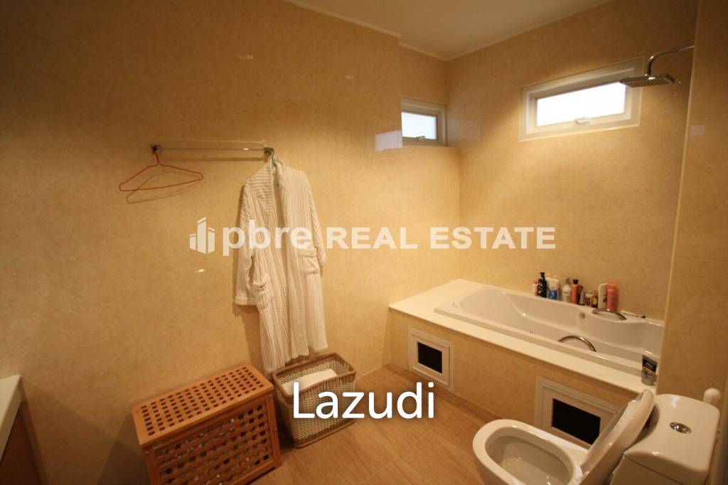 5 Bed 600 SQ.M Luxury House in East Pattaya