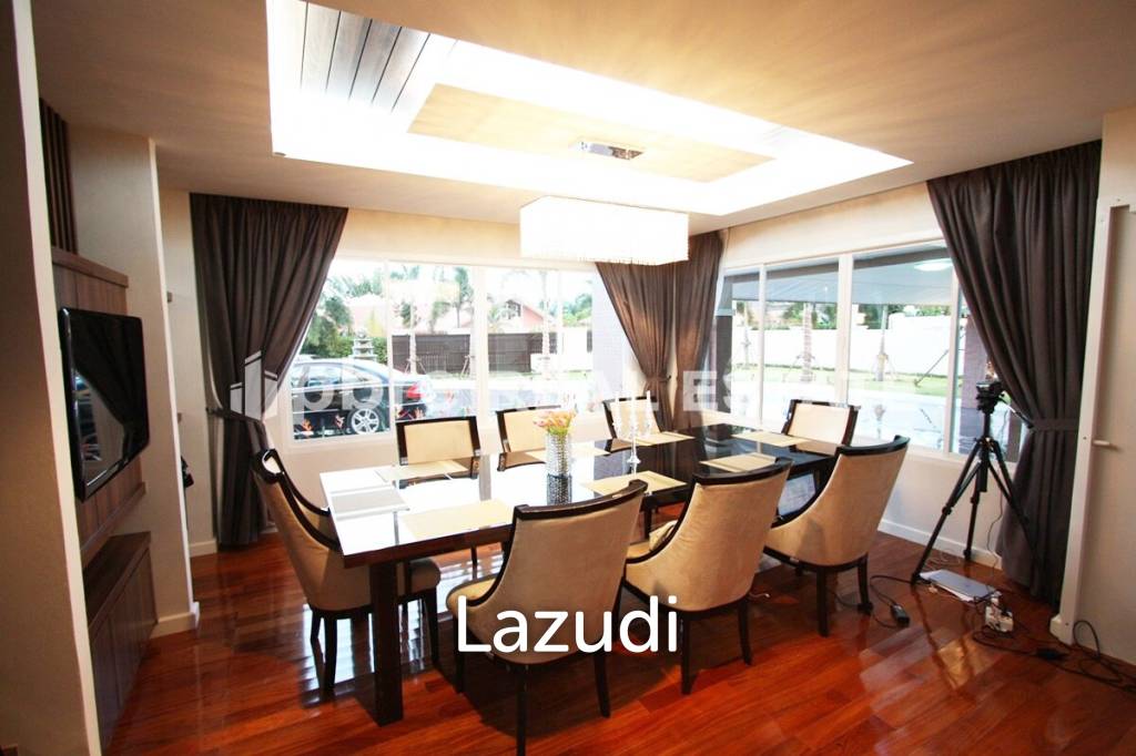5 Bed 600 SQ.M Luxury House in East Pattaya