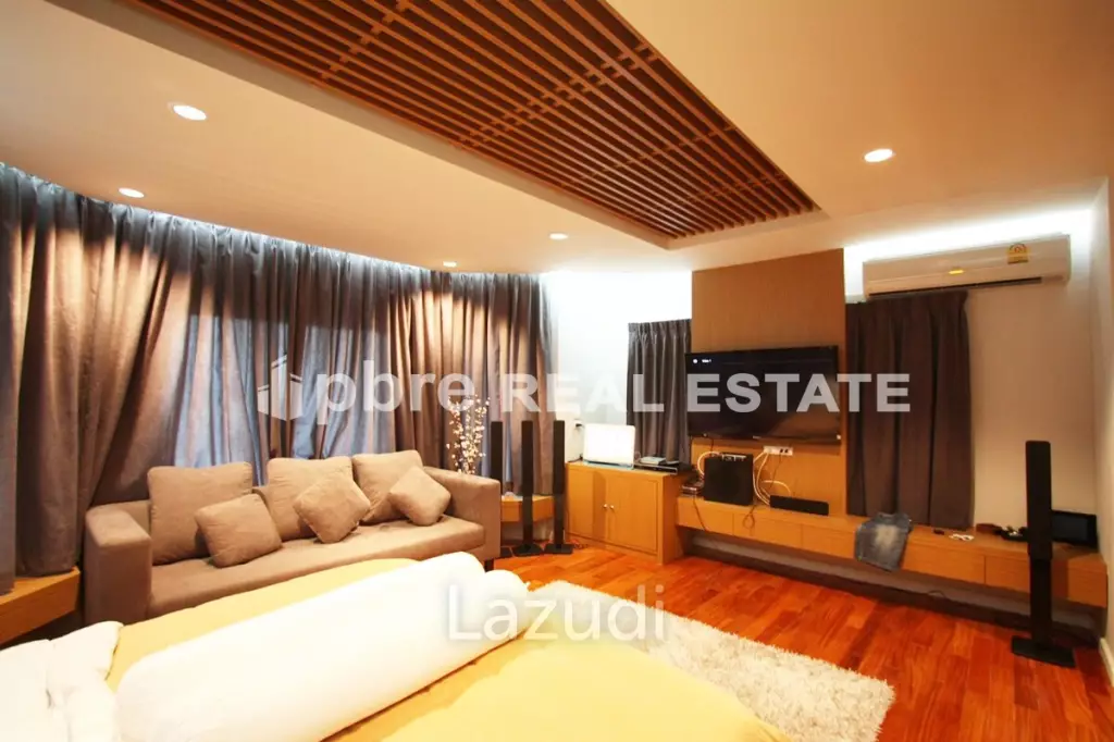 5 Bed 600 SQ.M Luxury House in East Pattaya