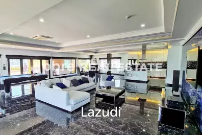 Amazing Penthouse Condo Pratumnak Pattaya