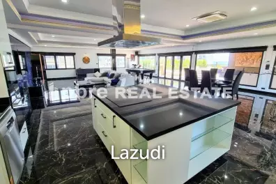 Amazing Penthouse Condo Pratumnak Pattaya