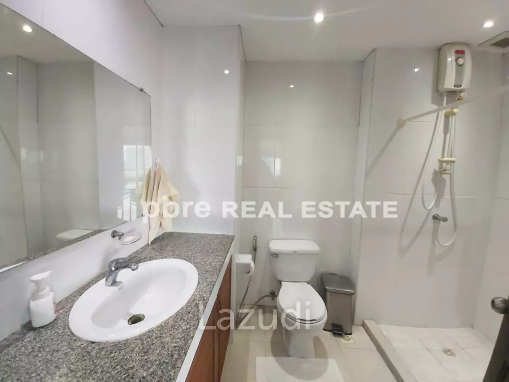 1 Bed 2 Bath 143 SQ.M View Talay 5 Condominium