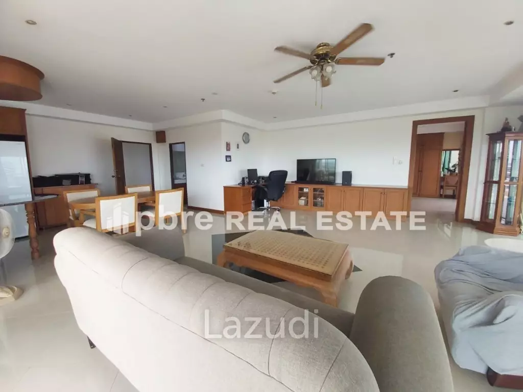 1 Bed 2 Bath 143 SQ.M View Talay 5 Condominium