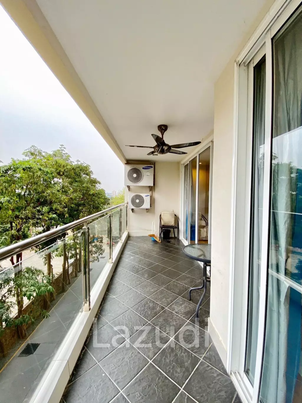 1 Bed 1 Bath 79 SQ.M Hyde Park Residence 2