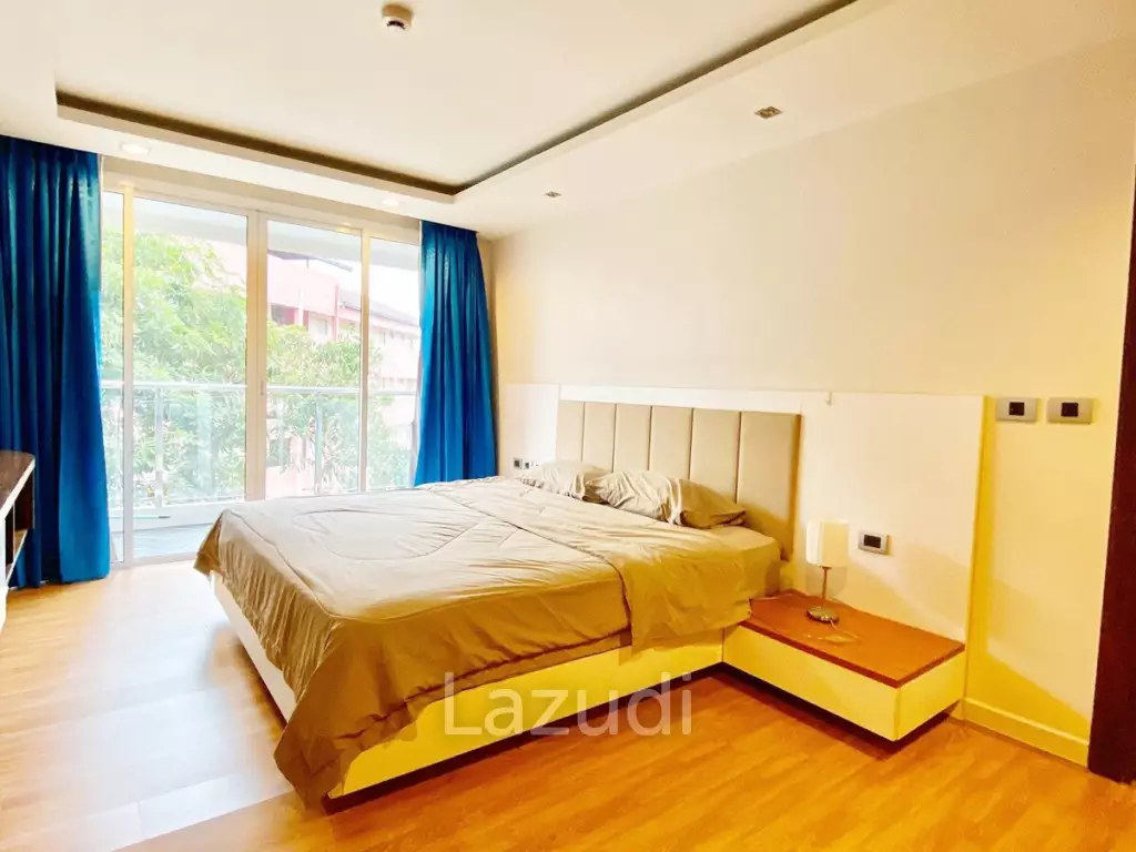 1 Bed 1 Bath 79 SQ.M Hyde Park Residence 2