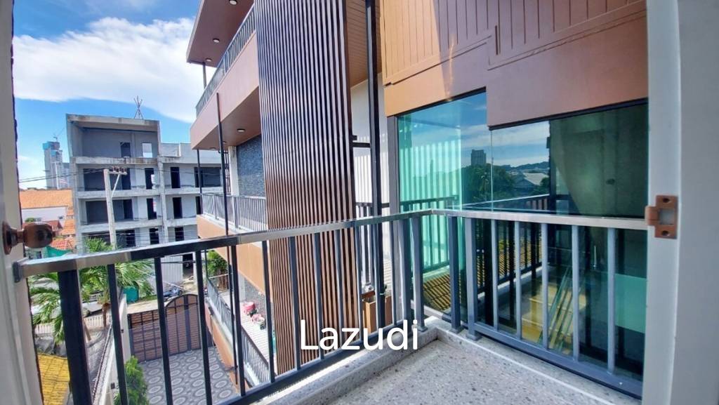 South Pattaya Large 3 Beds Apartment for Rent
