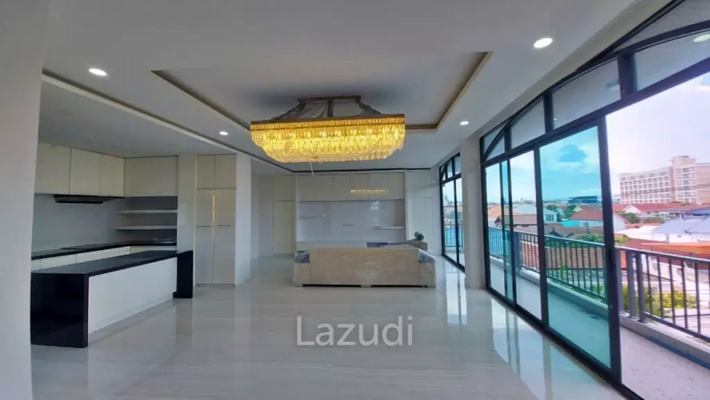 South Pattaya Large 3 Beds Apartment for Rent
