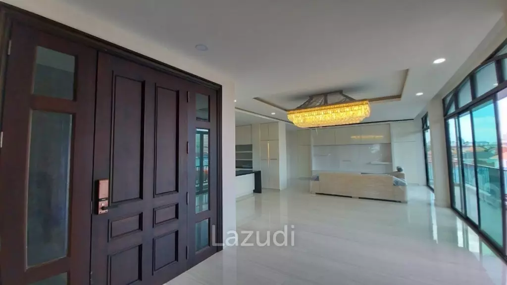 South Pattaya Large 3 Beds Apartment for Rent