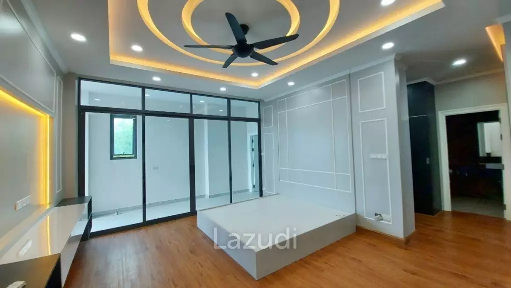 South Pattaya Large 3 Beds Apartment for Rent