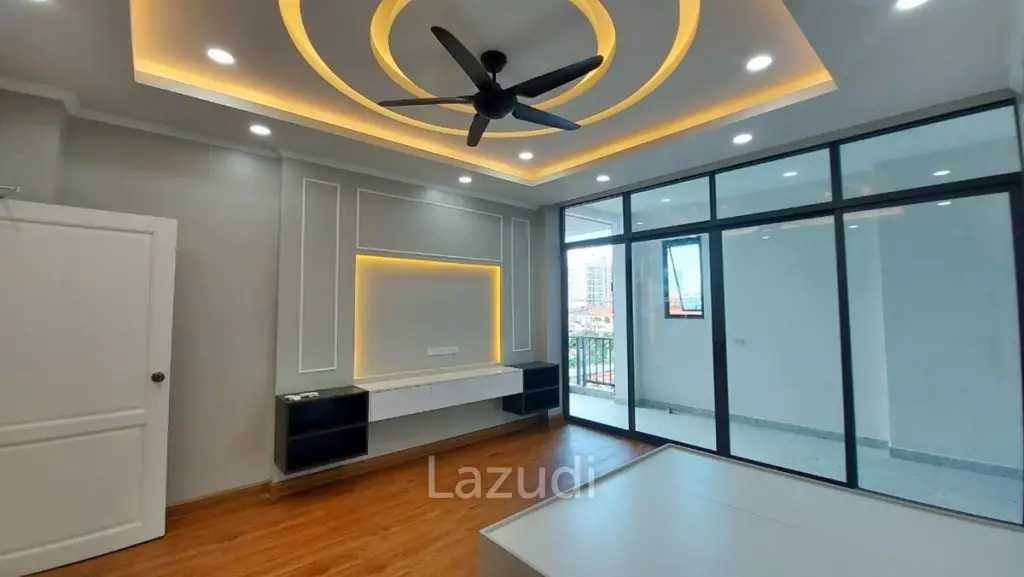 South Pattaya Large 3 Beds Apartment for Rent