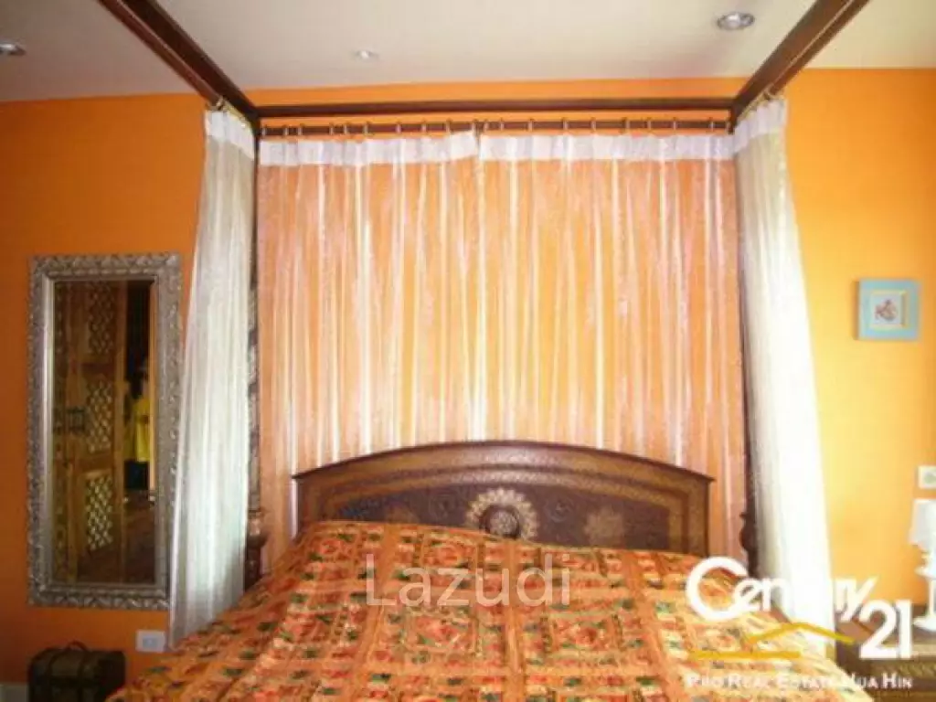 Nicely Decorated Condo For Sale In Hua Hin Town