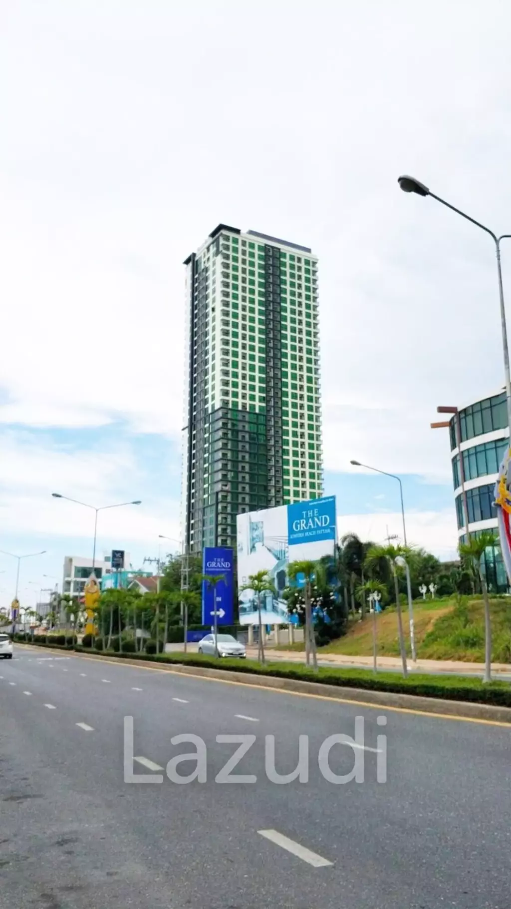 2 Bed 2 Bath 53 SQ.M  Dusit Grand Condo View
