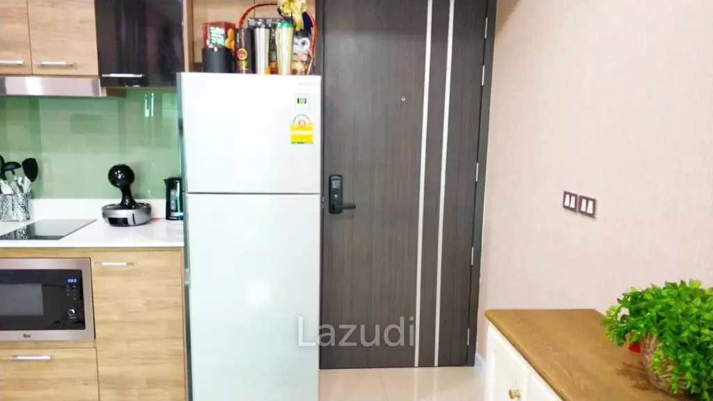 2 Bed 2 Bath 53 SQ.M  Dusit Grand Condo View