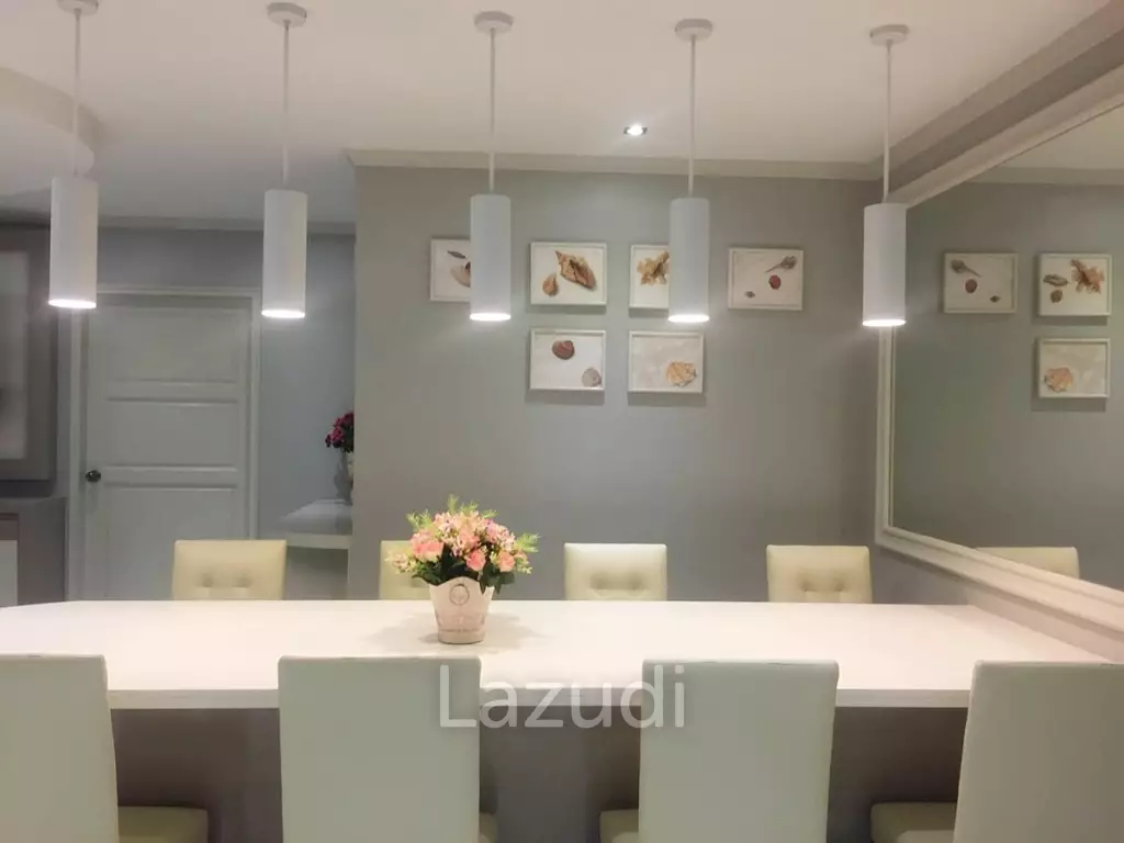 3 Bed 2 Bath 174 SQ.M Park Beach Condominium