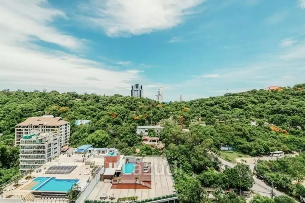 1 Bed 1 Bath 35 SQ.M Unixx Pattaya Condo