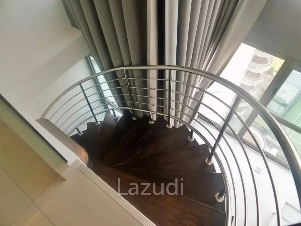 1 Bed 1 Bath 65 SQ.M  Wong Amat Tower
