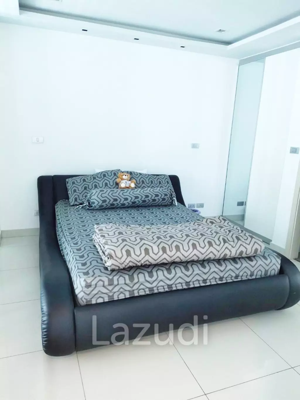 1 Bed 2 Bath 65 SQ.M Wong Amat Tower