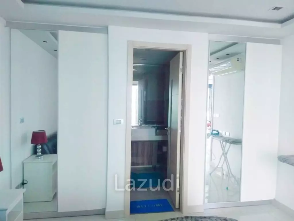 1 Bed 2 Bath 65 SQ.M Wong Amat Tower