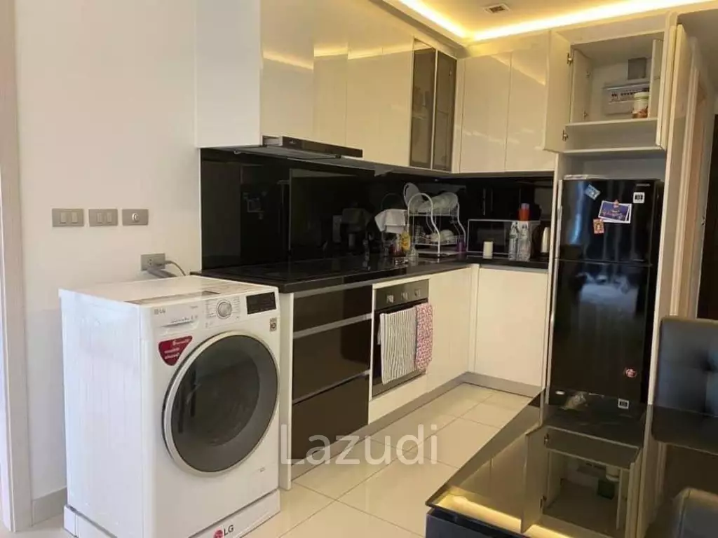 1 Bed 2 Bath 65 SQ.M Wong Amat Tower
