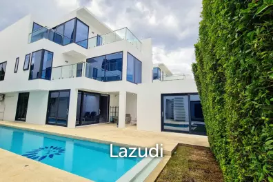 8 bed Luxury Pool Villa for Sale Jomtien Pattaya