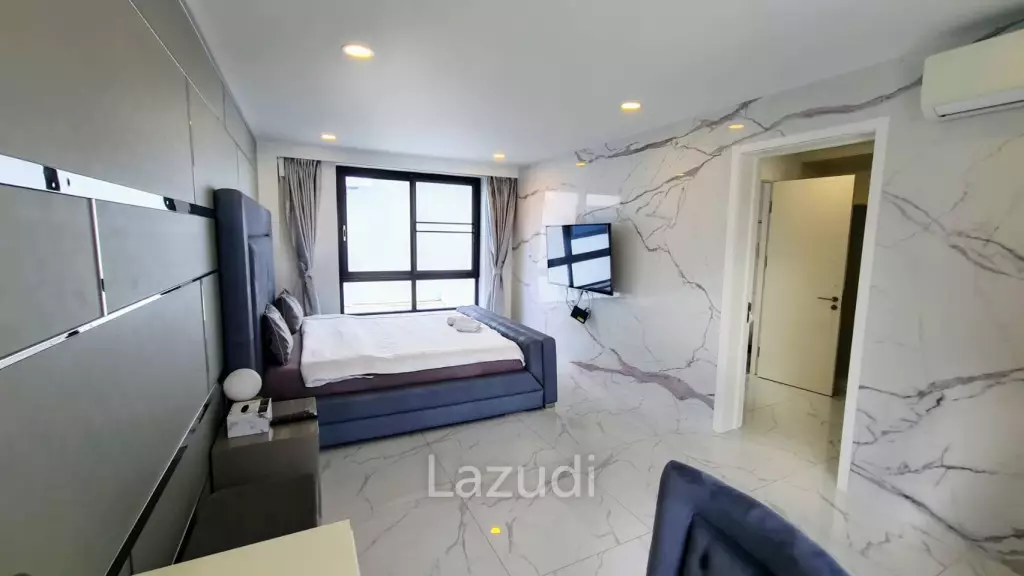 8 bed Luxury Pool Villa for Sale Jomtien Pattaya