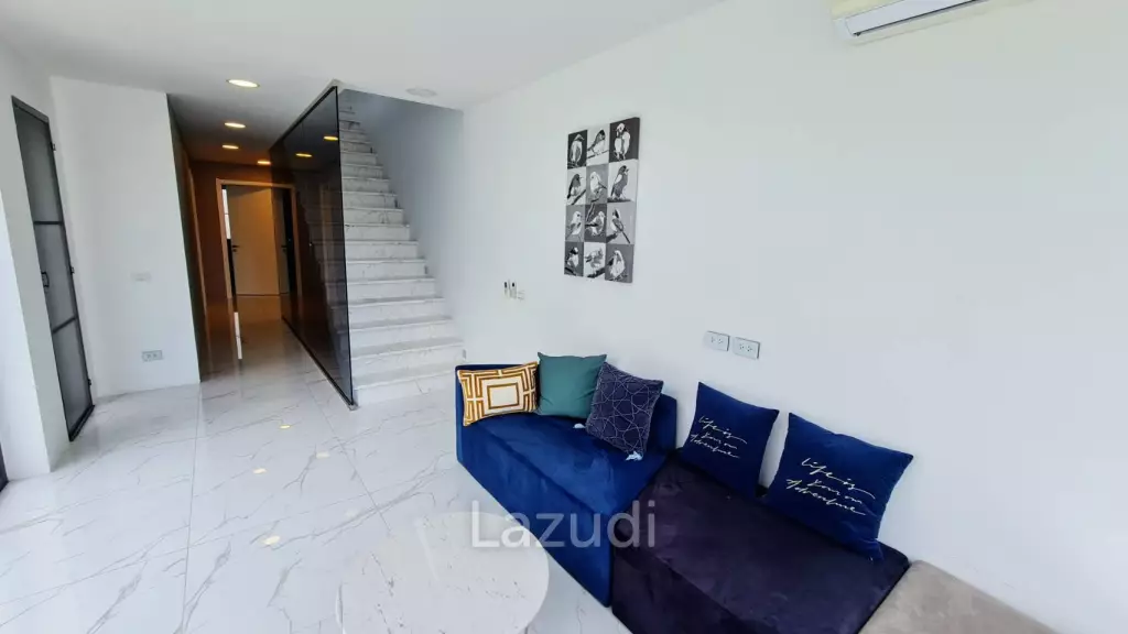 8 bed Luxury Pool Villa for Sale Jomtien Pattaya