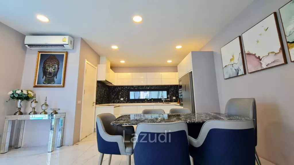 8 bed Luxury Pool Villa for Sale Jomtien Pattaya