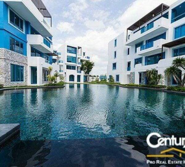 Beautiful 1 Bedroom Beachfront Condominium Close to the City of Hua Hin. Beautiful 1 Bedroom Beachfront Condominium Close to the City of Hua Hin.