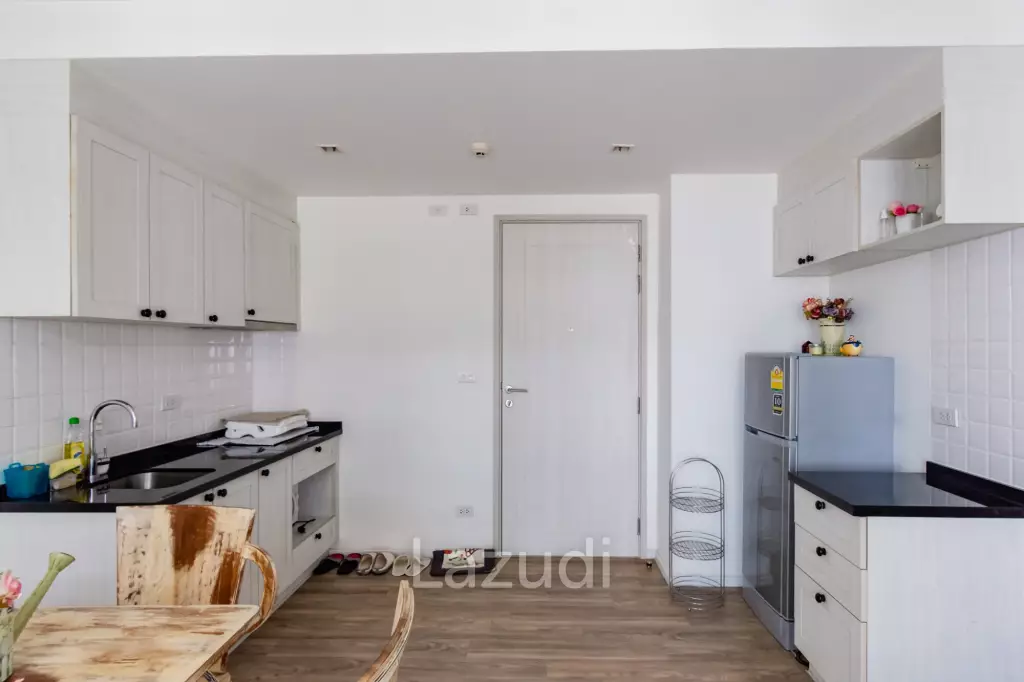 SUMMER CONDO :  1 bed  great investment