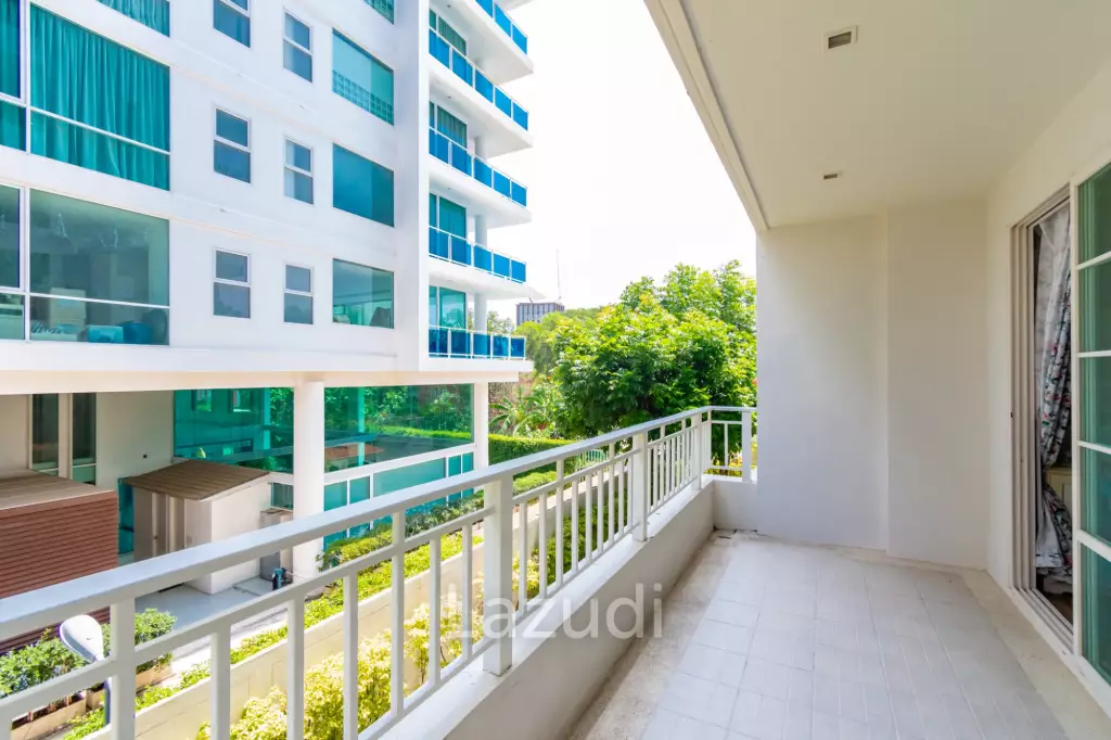 SUMMER CONDO :  1 bed  great investment