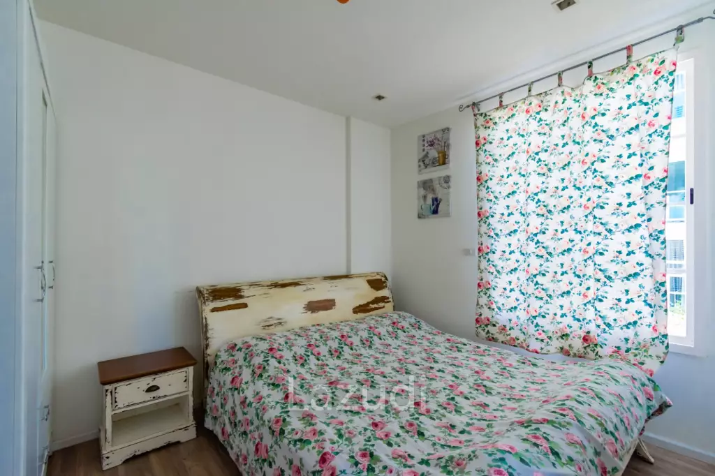 SUMMER CONDO :  1 bed  great investment