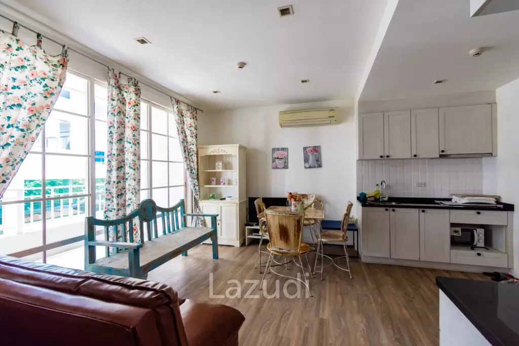 SUMMER CONDO :  1 bed  great investment