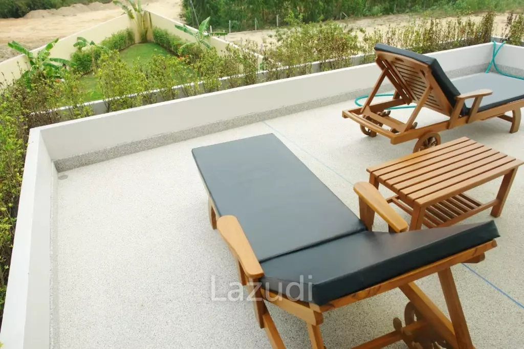 2 Storeys Village House for Sale in Jomtien