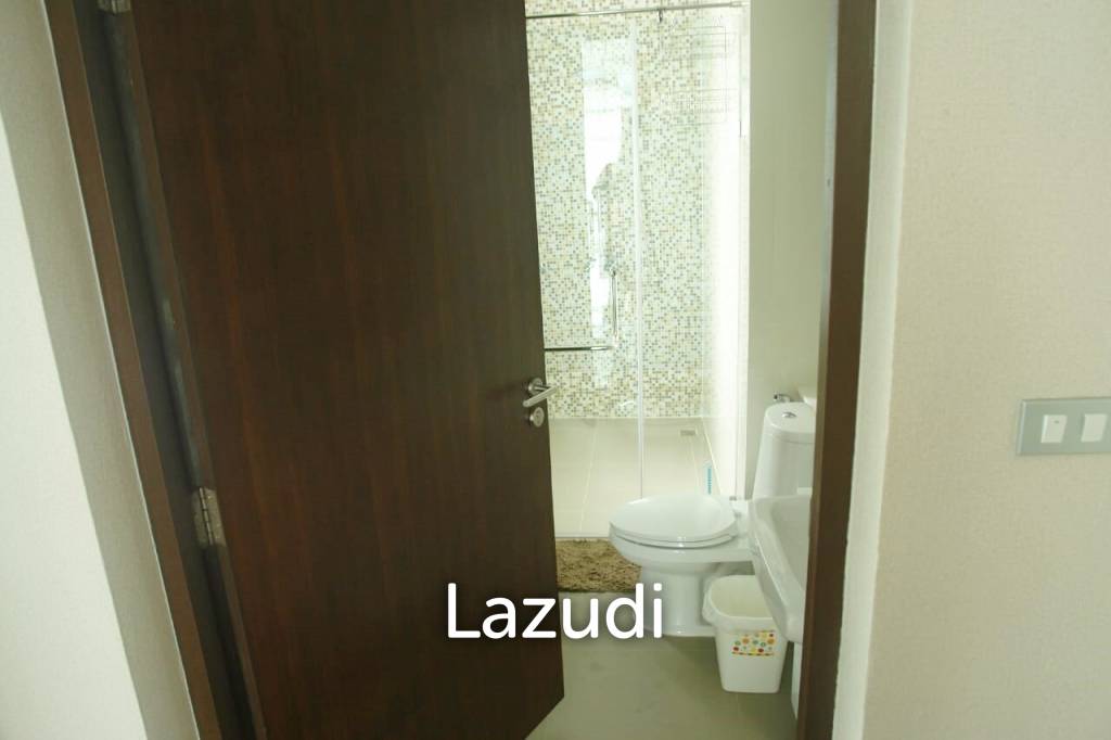 2 Storeys Village House for Sale in Jomtien