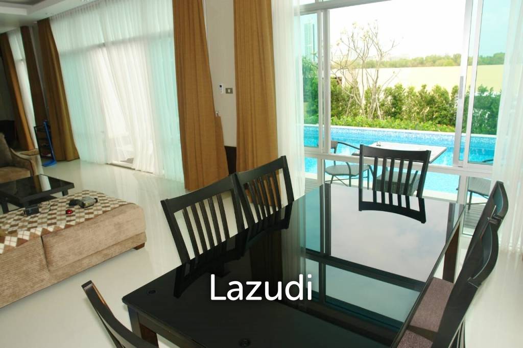 2 Storeys Village House for Sale in Jomtien