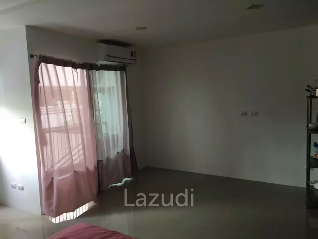 Trio Gems Pool Views Condo for Sale in Jomtien